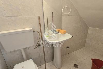 Duplex cu 5 camere si 3 bai, centrala proprie, zona Lipovei - 9