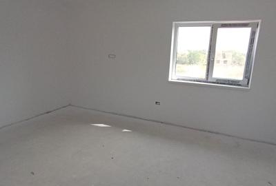 Sanandrei, Duplex pe Etaj, Drum Asflatat, Bucatarie Separata - 8