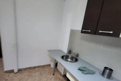 Apartament  3 camere de vanzare Gorjului - 2