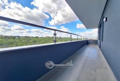 Penthouse cu 2 camere decomandat în Galata