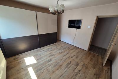 Apartament cu 4 camere decomandat, mobilat în Mănăștur