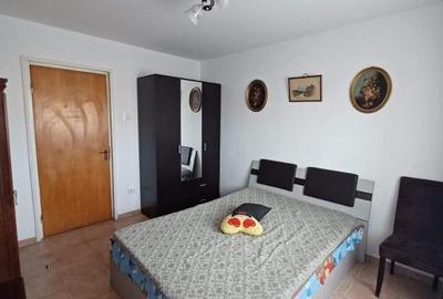 Apartament 4 camere in bloc anvelopat langa metrou Gorjului, Militari