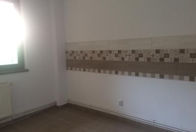 Vila 2005,metrou Brancoveanu 14 min, P+1, su 200mp, 5 camere,3 bai, teren 200 mp - 8