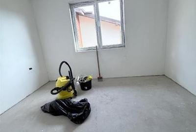 Vanzare -  Casa  - Vila - Prelungirea Ghencea - Dantelei - teren 245mp -210000E - 19