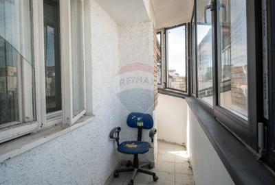 Apartament cu 4 camere de vânzare în zona Central - 23