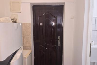 Vand garsoniera in Deva, zona Progresul, parter, bloc de caramida de 3 etaje, - 4
