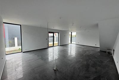 Casa P+M de vanzare in Campineanca (strada asfalata) - 6