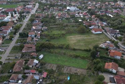 Parcela de teren  de vanzare in centrul Localitatii Ghiroda-2000 mp