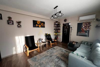 Apartament cu 2 camere decomandat, mobilat în Alexandru Obregia