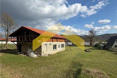 Cabana din piatra de codru si busteni pe Clisura Dunarii, Caraș-Severin - 23