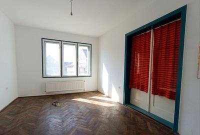 Casă renovabilă 185 mp, teren 1100 mp, zonă centrală – Teiuș - 1