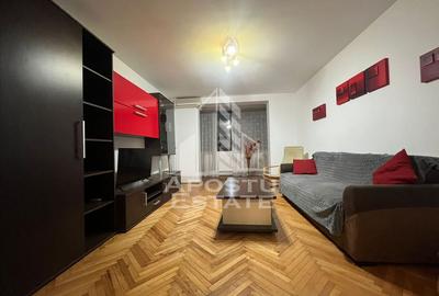 Apartament cu 3 camere decomandat în Polivalentă