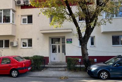 Apartament 3 Camere De Vanzare Berceni - 1