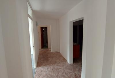 Vitan Mall strada Rarau - 6