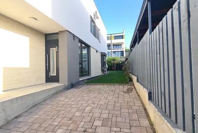 Duplex cu 4 camere în Iris