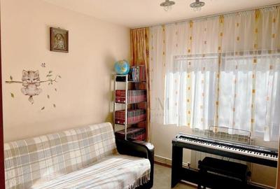 SPITALUL JUDETEAN - 3 CAM - CENTRALA PROPRIE - RENOVAT - BALCON - BOXA - 4
