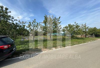 Teren Construcții intravilan de 1200 mp, în Micești