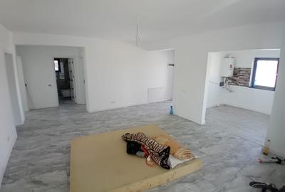 Casa 4 cam , 2 bai | Placa beton la pod | Teren 400mp ! 5 min Primarie - 10