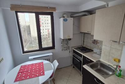 Proprietar inchiriez apartament 2 camere, sector 4 - 6