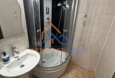 Apartament de vanzare cu 3 camere, 2 grupuri sanitare, Bulevardul Timisoara - 7