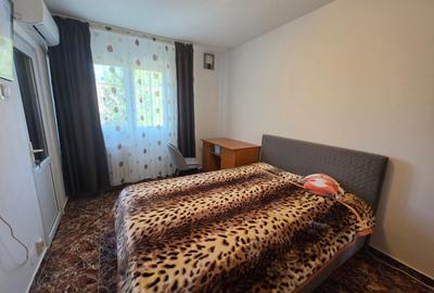 Titan, 15 minute metrou, strada Postavarul intersectie Tudor Ion,5 minute Auchan - 1