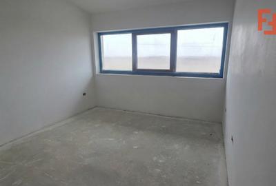 Duplex spatios cu 5 camere de vanzare, zona Mosnita Noua - 9