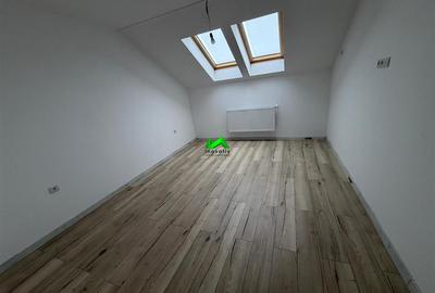 Apartament de vanzare 2 camere la cheie zona Lazaret - 1