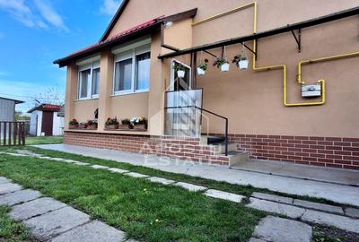 Casa cu 2 camere ,1472mp in Battanya - 1