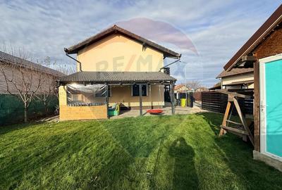 Casă / Vilă cu 4 camere de vânzare in Sanpetru - 12