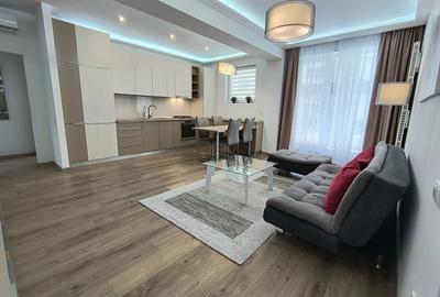 Apartament cu 2 camere semidecomandat, mobilat în Aviației