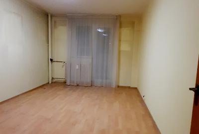 Apartament 2 camere Drumul Taberei – zona Romancierilor la un pret avantajos ! - 1