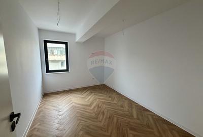 Apartament 3 camere bloc nou zona Finante - 4