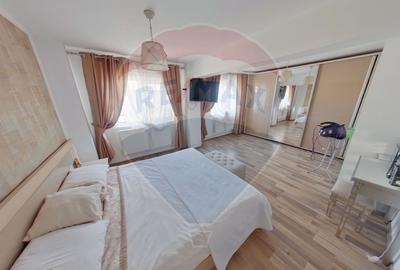Apartament cu 4 camere de vânzare, Piața 1 Decembrie 1918 - 12