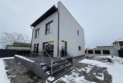 Casă individuală cu 4 camere în Berceni
