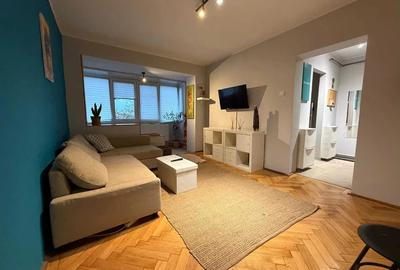 Apartament cu 2 camere semidecomandat, mobilat în Tomis II