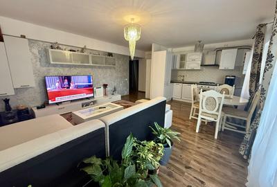 Apartament cu 2 camere semidecomandat, mobilat în Florești