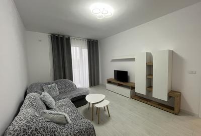 Apartament cu 2 camere decomandat în Giroc