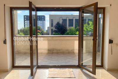 Apartament cu 4 camere decomandat în Băneasa