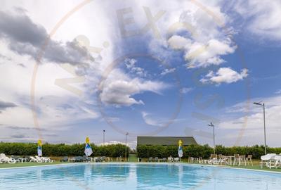 Afacere functionala - MOTEL si CAMPING cu terasa, piscina si lacuri pescuit - 3