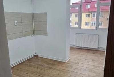 Apartament 3 camere, decomandat, zona Nicolina - 5