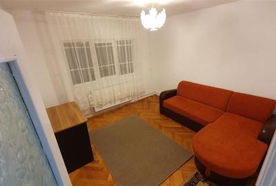 Apartament de vanzare 2 camere decomandat Aradulului Vest