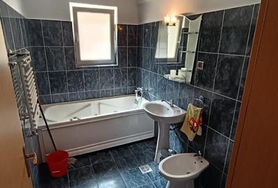 Apartament spatios de 3 camere, str. Bistritei - 6