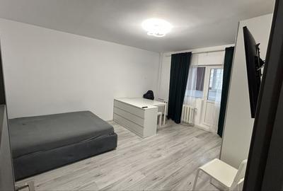 Garsonieră decomandată, mobilată în Vitan