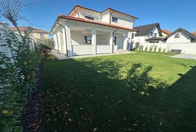 Casă individuală cu 5 camere în Ciarda Roșie