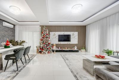 Casă individuală cu 5 camere în Dobroești