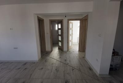CASA  3 CAMERE |  LUMINA |  85 MPC - 3