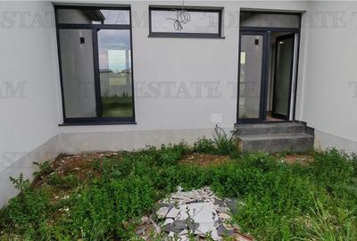 Vila stil mediteraneean, moderna, cu 4 camere ( parter ) si curte generoasa 400m - 10