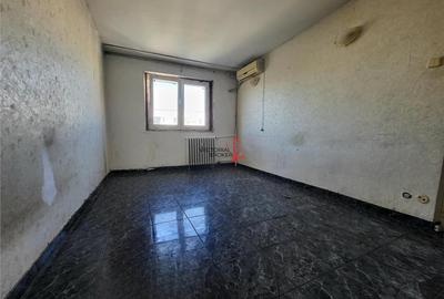 Garsonieră decomandată în Theodor Pallady