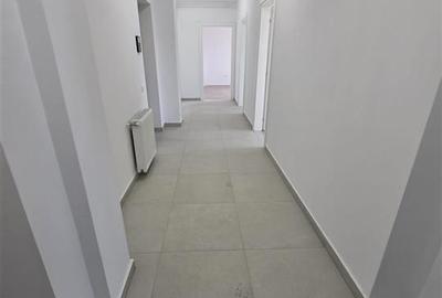 Apartament 3 Camere | Zona Tractorul | 2 Balcoane | NOU - 9