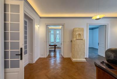 Apartament cu 5 camere circular, mobilat în P-ța Romană